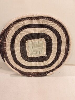 NEW Unique African Woven Basket. Tonga people of Zambia 13” one of a kind!